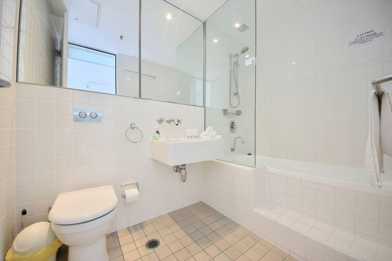 Beachfront On Oasis Centre, Air On Broadbeach 1503 골드코스트 외부 사진